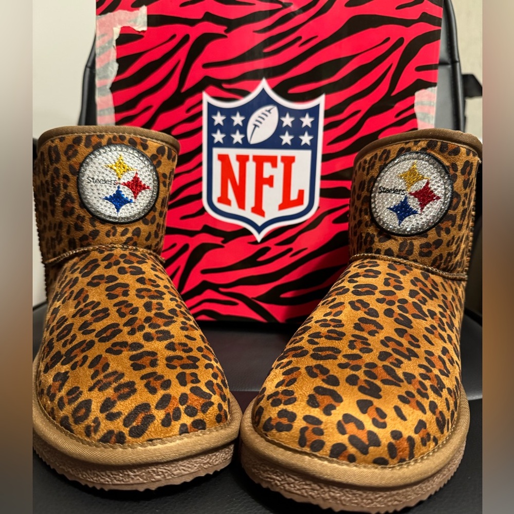 Officially Licensed NFL Bling Boot NWOT